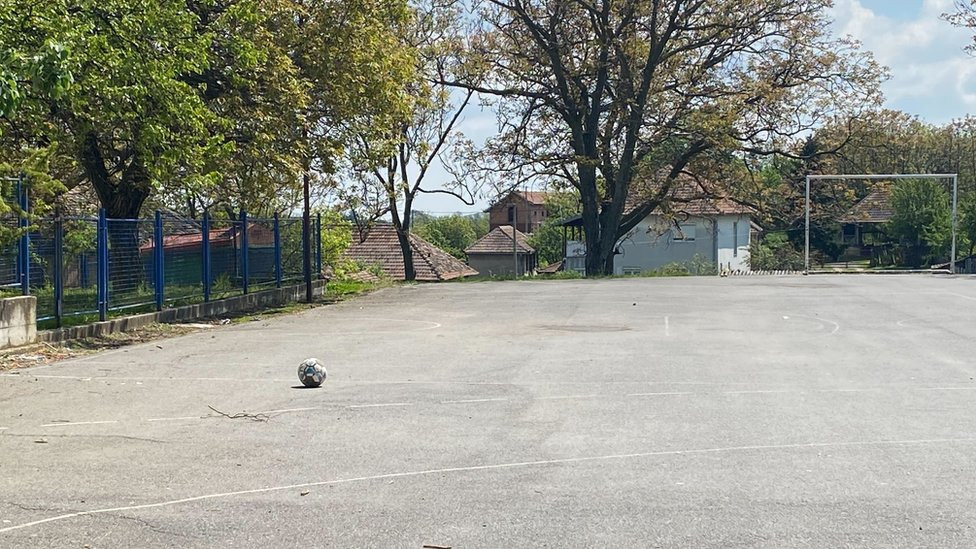 igralište, teren, lopta