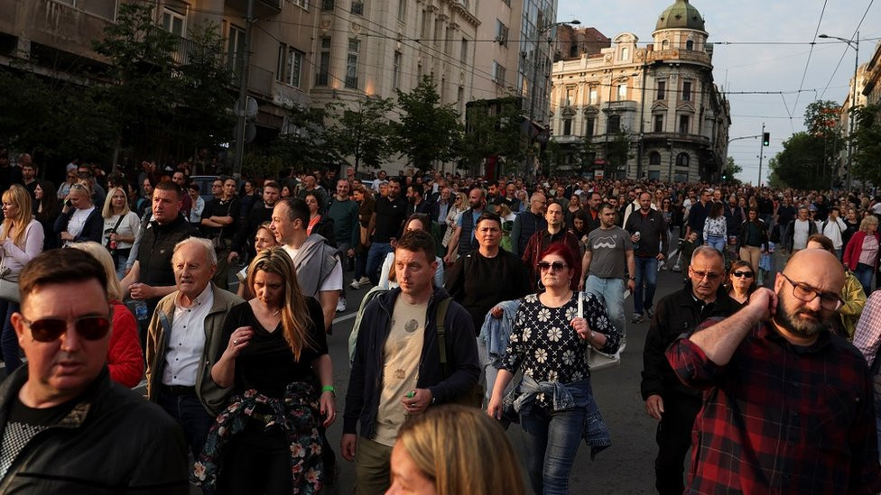 Kolona u Ulici kneza Miloša