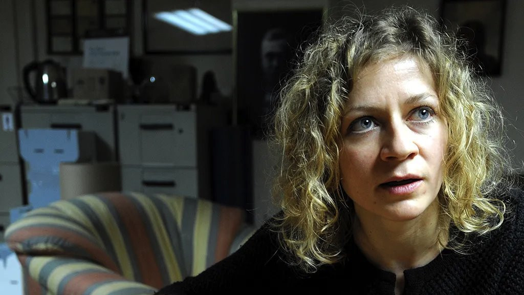 Antropolozi veruju da su orlove kandže pronađene u Krapini, u Hrvatskoj, možda bile nošeni kao ogrlica ili nanizane kao čegrtaljka