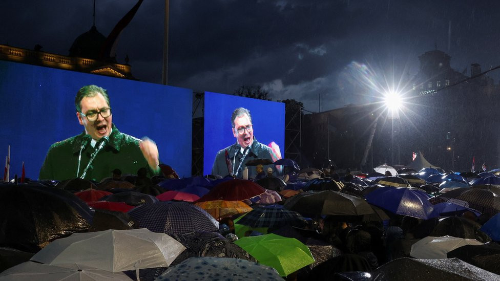 vučić, miting SNS