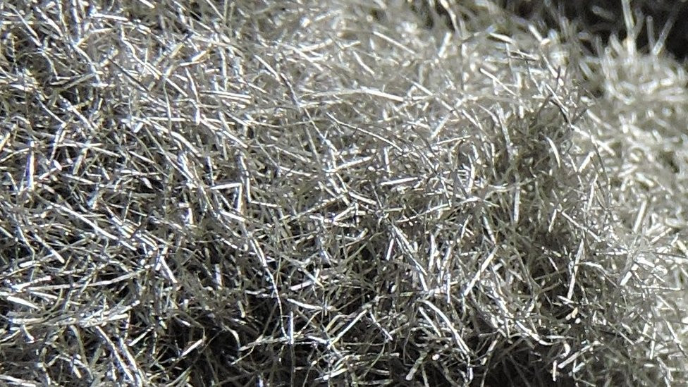 Komadi srebra izvučeni iz solarnih panela