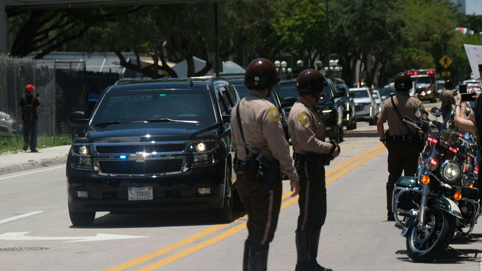 The motorcade carrying former US President Donald Trump arrives at Wilkie D. Ferguson Jr. United States Federal Courthouse in Miami, Florida, on June 13, 2023.