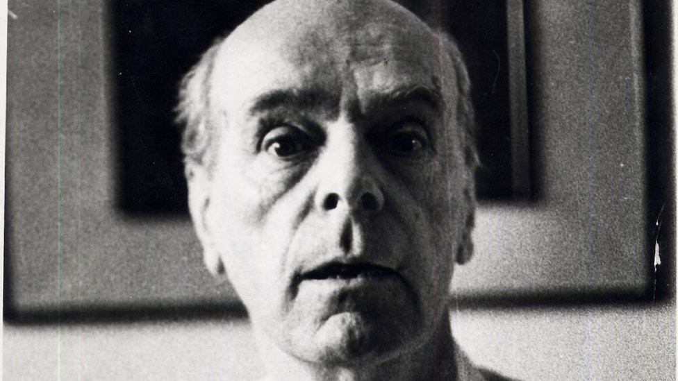 Čuveni pisac Meša Selimović smatrao je sebe srpskim piscem, muhamedanske veropispovesti.