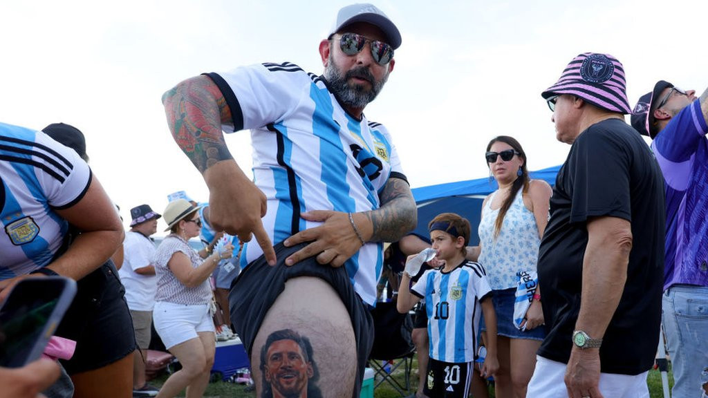 A fan with a Lionel Messi tattoo