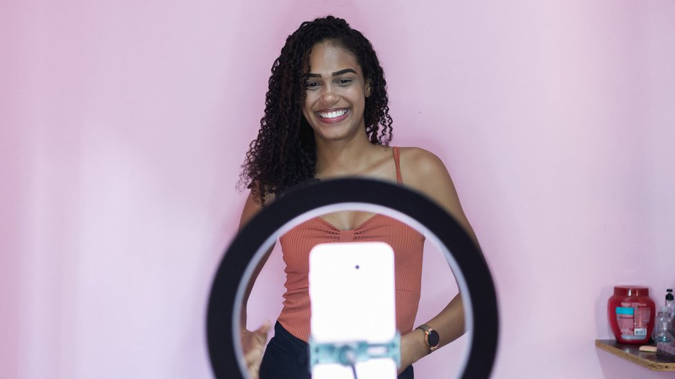 Korisnici svakog dana pregledaju milijarde sati sadržaja