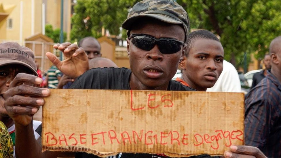 coup supporter, 27/07