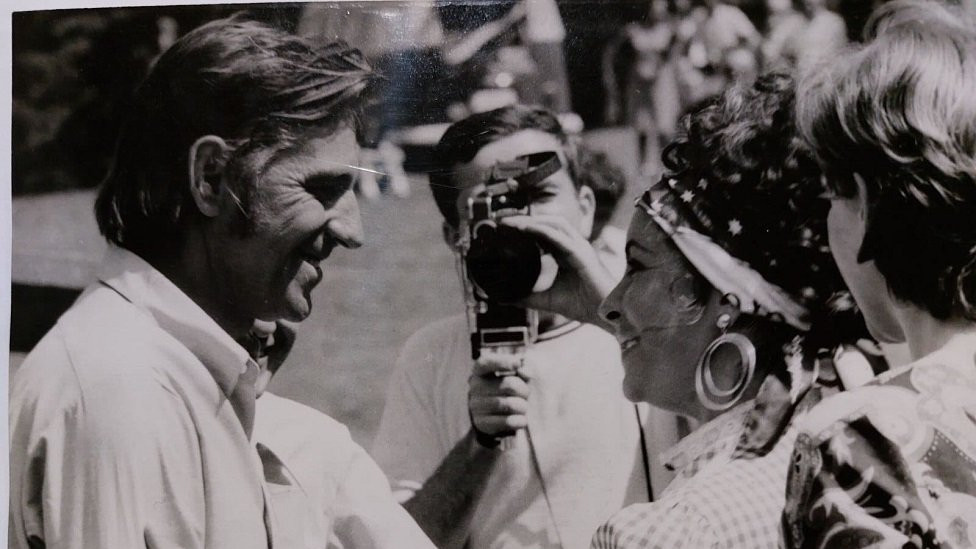 Elizabet Tejlor i reditelj Stipe Delić, Pega Popović iza kamere na Žabljaku