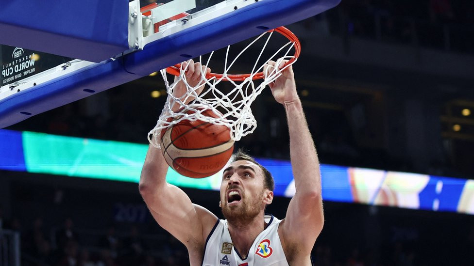 Srbija, Kanada, Nikola Milutinov