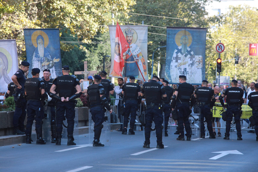 Beograd, 9.09.2023. – Policija, zatvorene i ogradjene ulice Beograda kojima malo ko prolazi pred danasnju Paradu ponosa. (BETAPHOTO/MILOS MISKOV)
