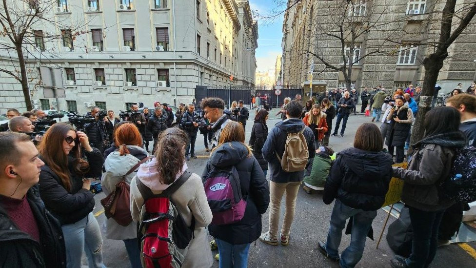 okupljanje studenata pre blokade