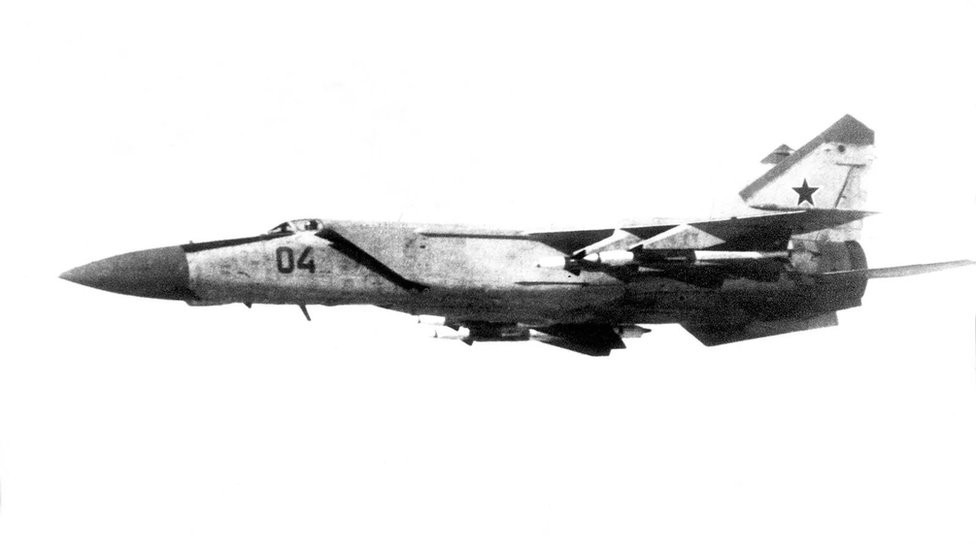 MiG-25