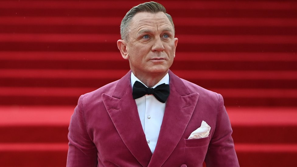 Daniel Craig