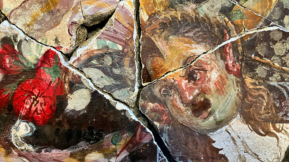 Ceiling fresco