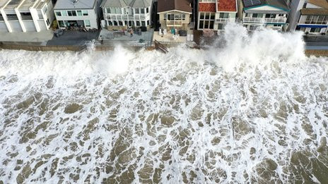 Sea flooding in California