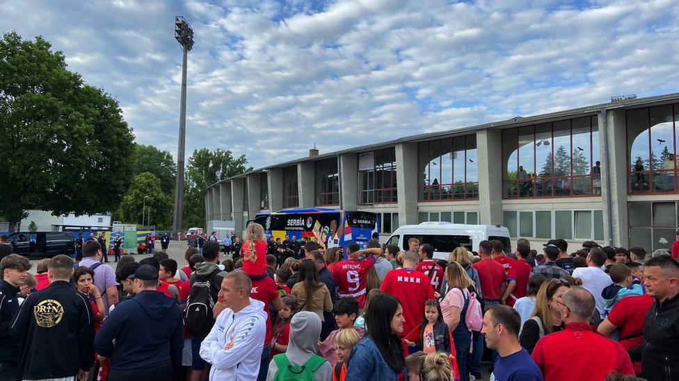 Gužva ispred stadiona