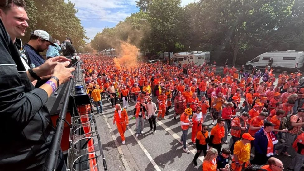 Žurka Holađana u Hamburgu