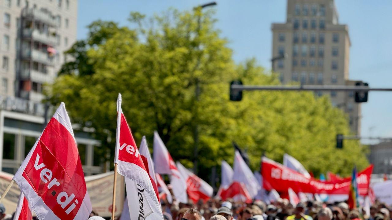 Verdi je jedan od najvećih sindikata, a predstavlja radnike u javnom sektoru, sindikati u nemačkoj