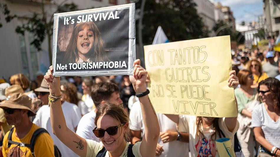 turizam, turizam u španiji, protest zbog prekomernog turizma