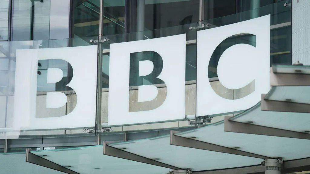BBC, mediji, izveštavanje