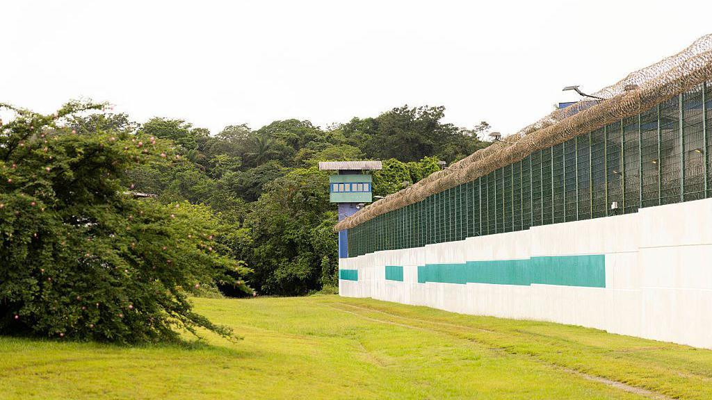 Zatvor Remir-Monžoli je trenutno jedini zatvor u Francuskoj Gvajani.