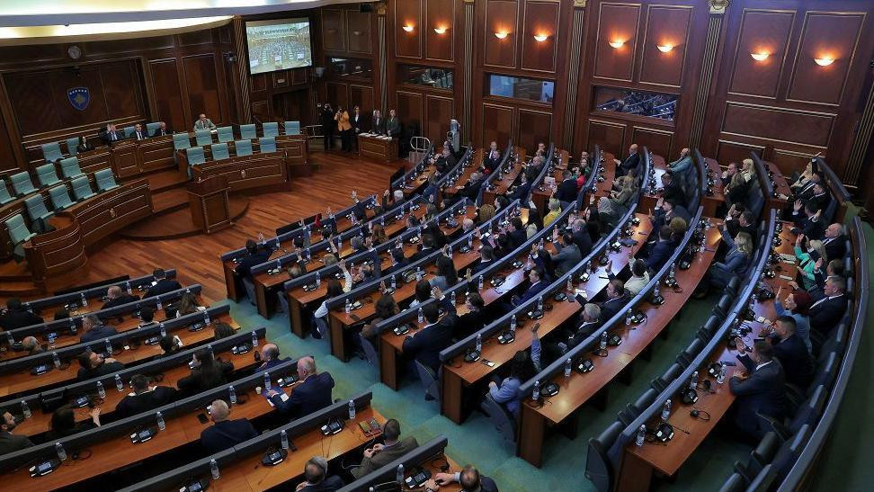 Skupština Kosova ima 120 poslanika i za većinu je potrebna podrška bar 61 predstavnika