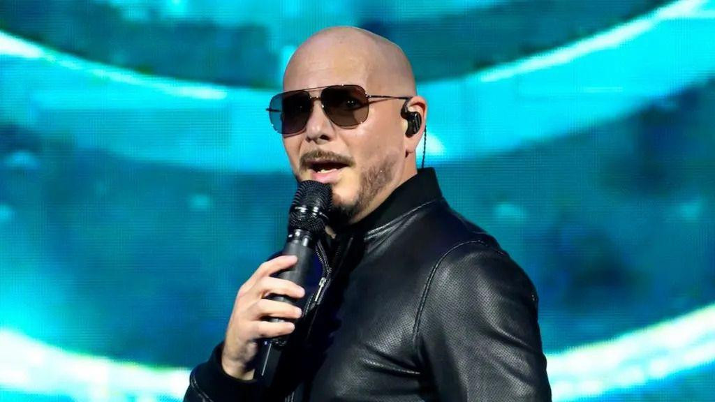 Pitbul na sceni