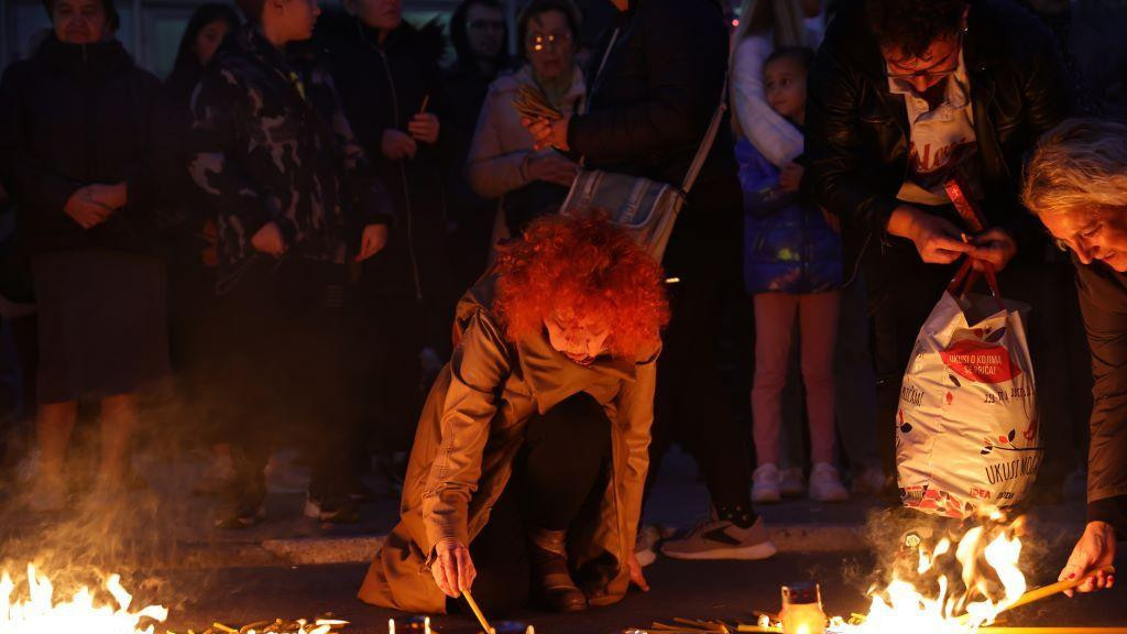 odavanje pošte stradalima u nesreći na Železničkoj stanici u Novom Sadu