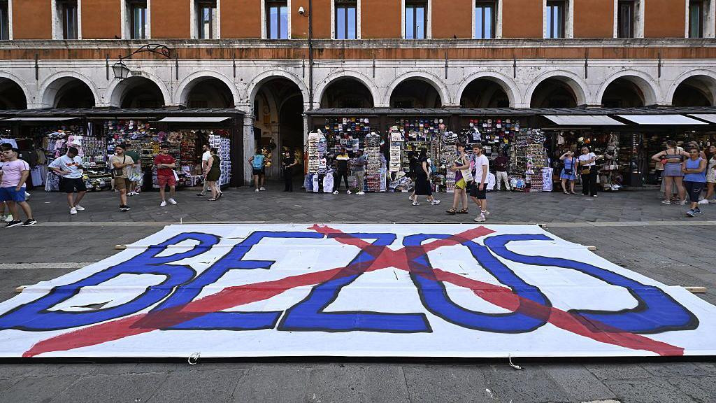 transparent protiv bezosa, džćef bezos, venčanje bezosa u veneciji