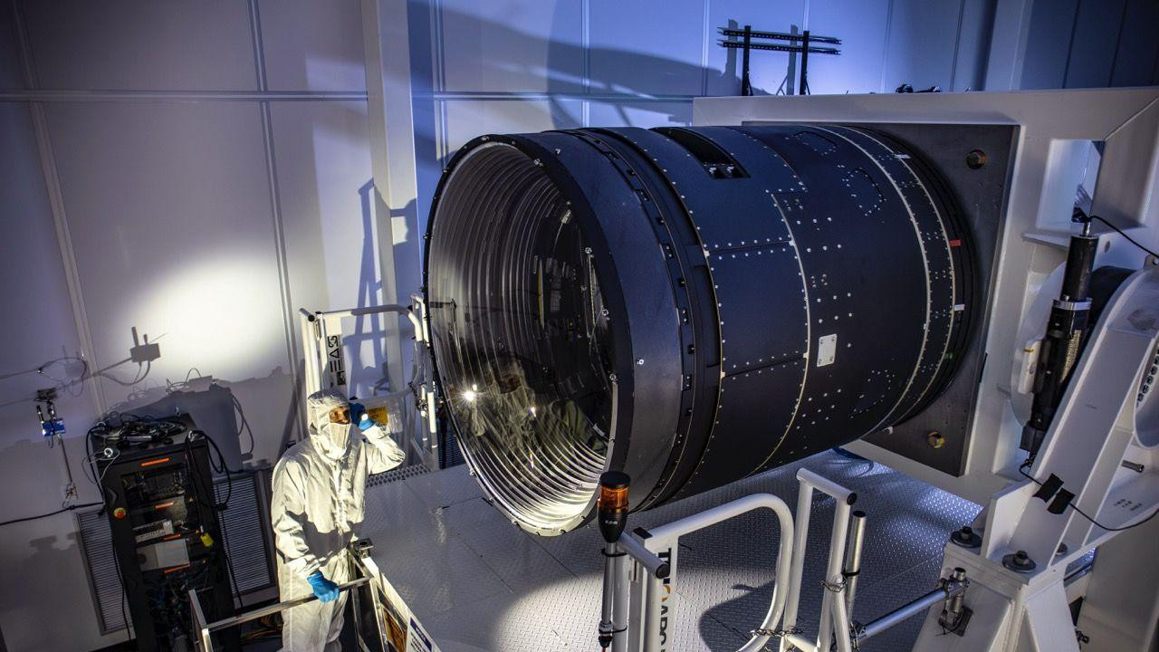 Kamera ima 3.200 megapiksela i napravljena je u SLAC Nacionalnoj akceleratorskoj laboratoriji Ministarstva energetike SAD-a 