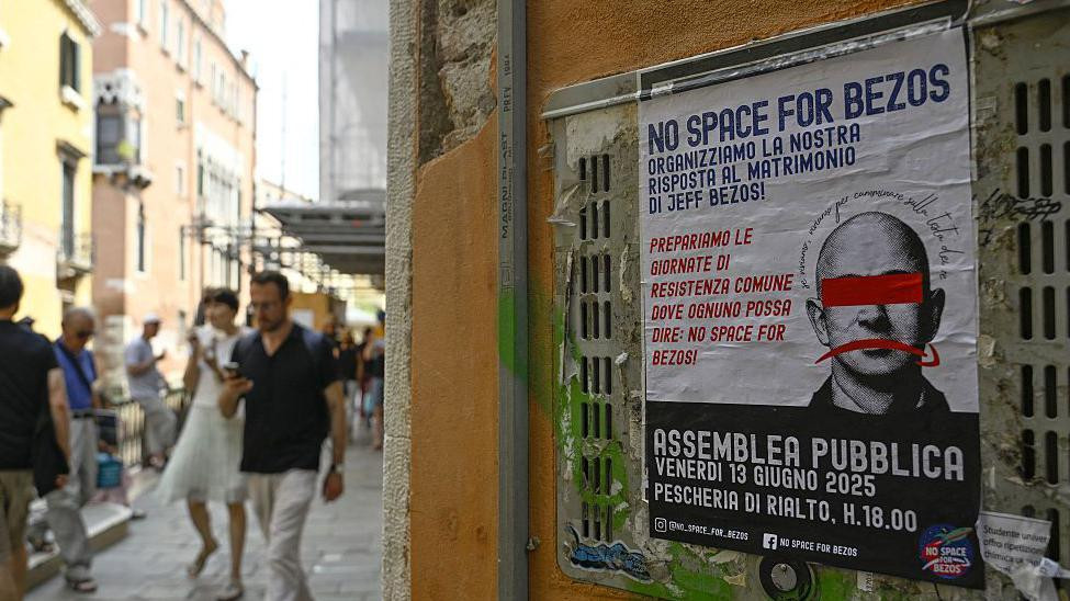 Poster Nema mesto za Bezosa uz poziv na protest  