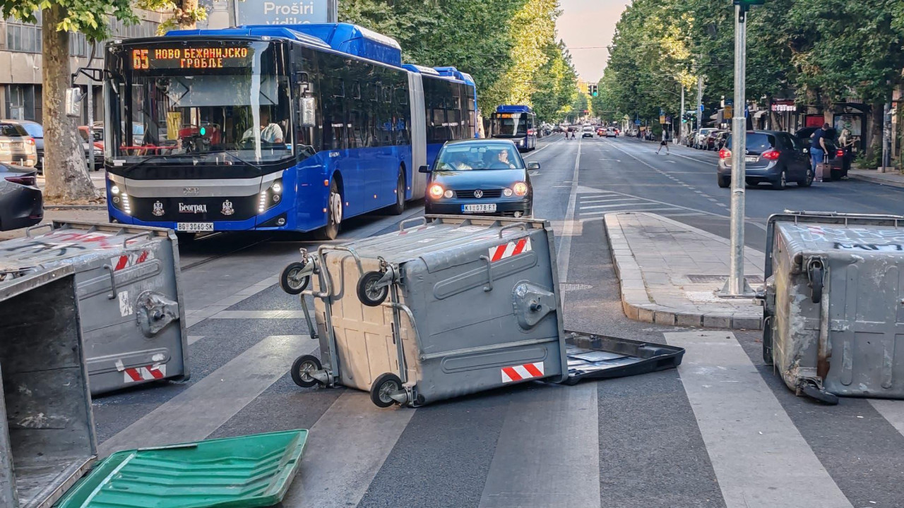 Blokada jedne od ulica u Beogradu