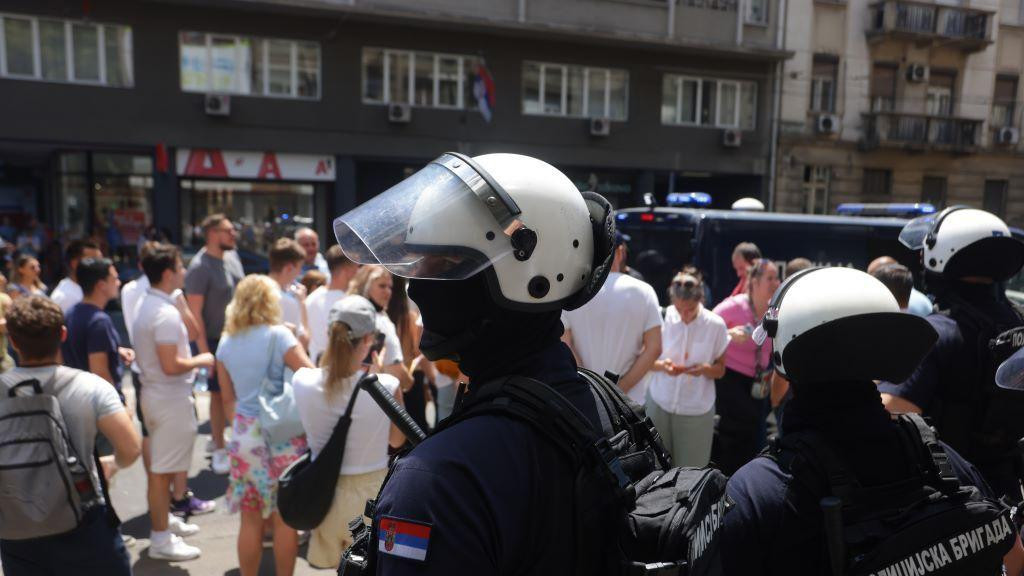 policija na blokadama u Beogradu 4. jula 2025.