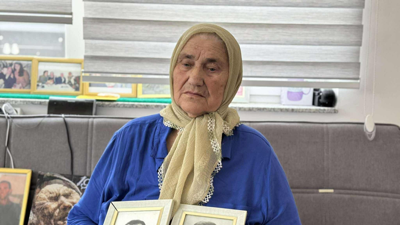 Šuhra sa fotografijama ubijenih sinova Suada i Fuada