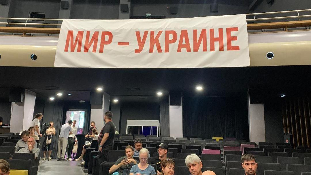 Mir Ukraine parola u Domu sindikata