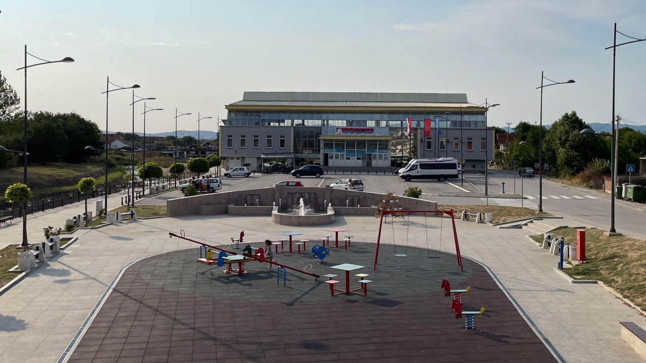 Sportska hala u Bojniku