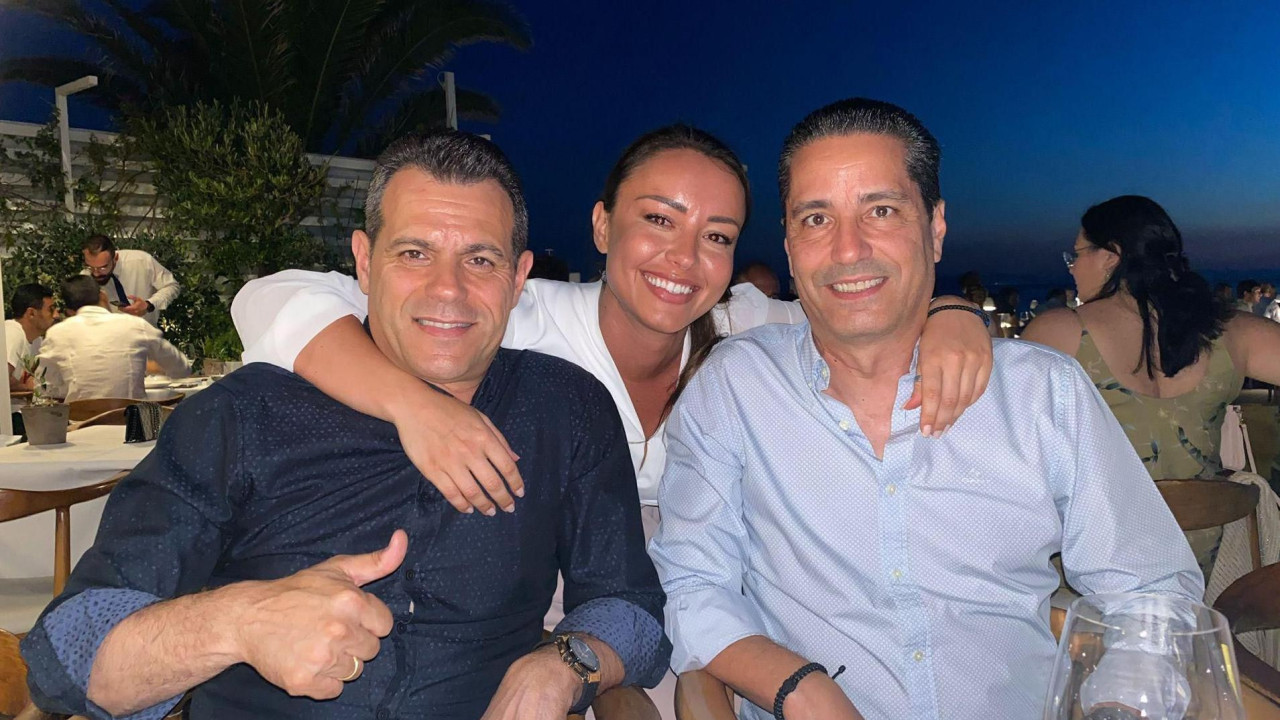 Grčki treneri Dimitris Itudis i Janis Sferopulos sa Jelenom Todorović