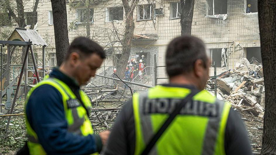 Tokom rata u Ukrajini, ruske rakete su srušile neke zgrade u prestonici Kijevu 