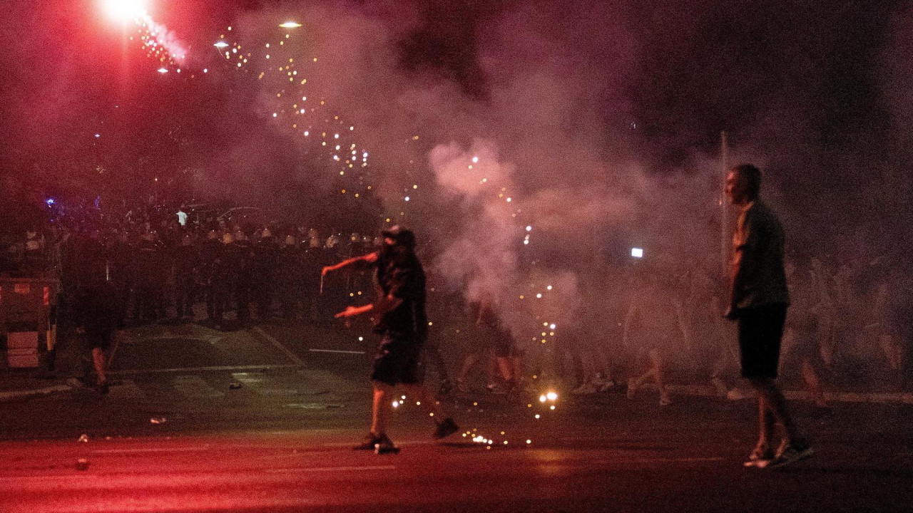 Sukob policije i demonstranata