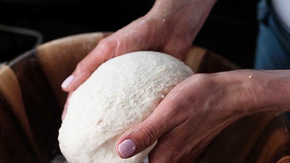 Nemaju svi vremena da prave kiselo testo, ali i neki industrijski hlebovi su zdraviji od belog