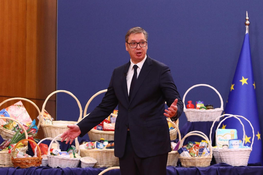 vučić saopštava ekonomske mere, trgovačke marže, namirnice, snižavanje cena, ograničavanje trgovačkih marži