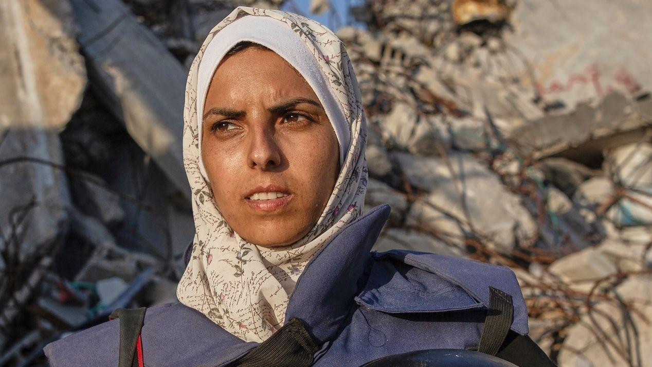 Novinarka Marijam Daga na zadatku