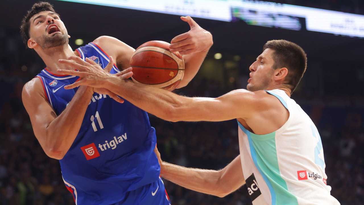 Tristan Vukčević (levo)