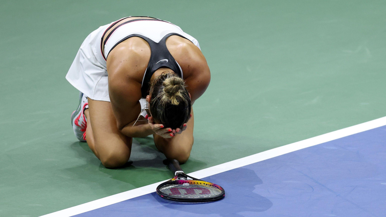 Arina Sabalenka na terenu posle osvojenog US Opena 2025.