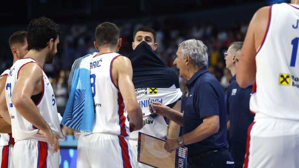 svetislav pešić, košarkaši srbije, pešić na tajm-autu