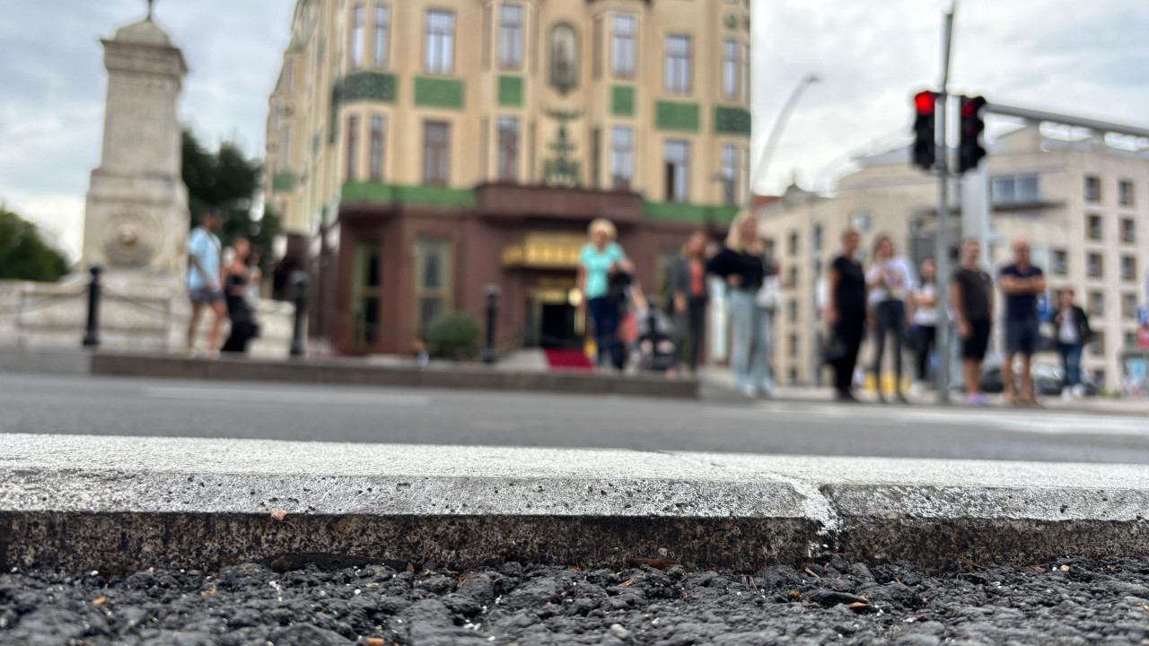 Izdignuta razdelna linija