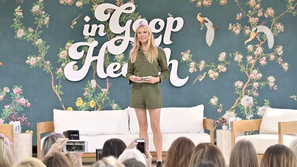 Gvinet Paltrou na prezentaciji Goop proizvoda