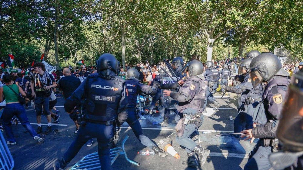 vuelta, prekinuta biciklistička trka u madridu