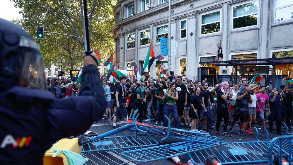 vuelta, prekinuta biciklistička trka u madridu