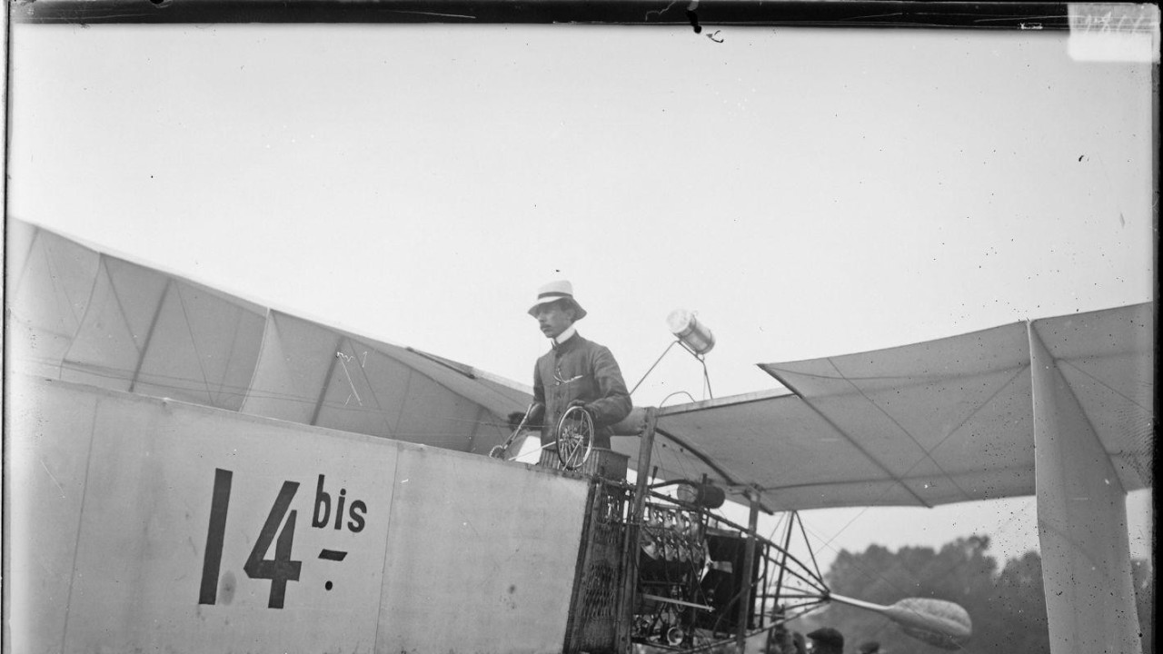 Santos Dumont at the 14-bis in Neuilly-Saint-James, France