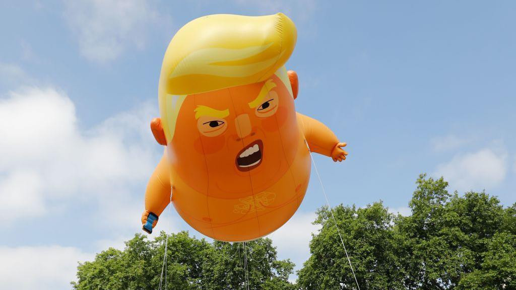 Dirižabl beba Tramp